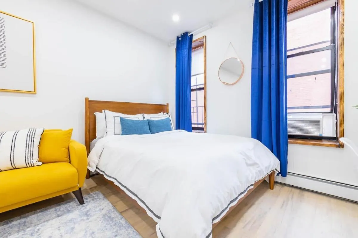 1597-13 I Brand New Studio Prime Upper East New York Apartment