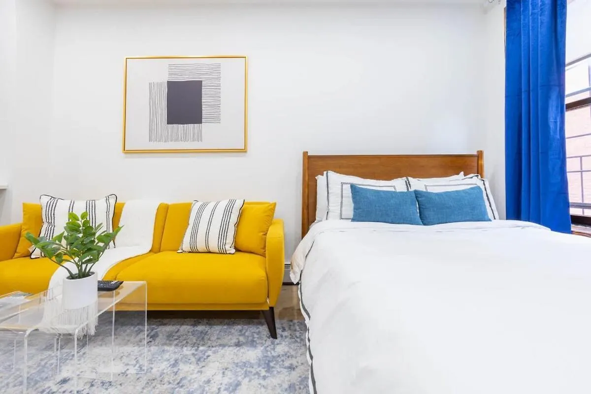 1597-13 I Brand New Studio Prime Upper East New York