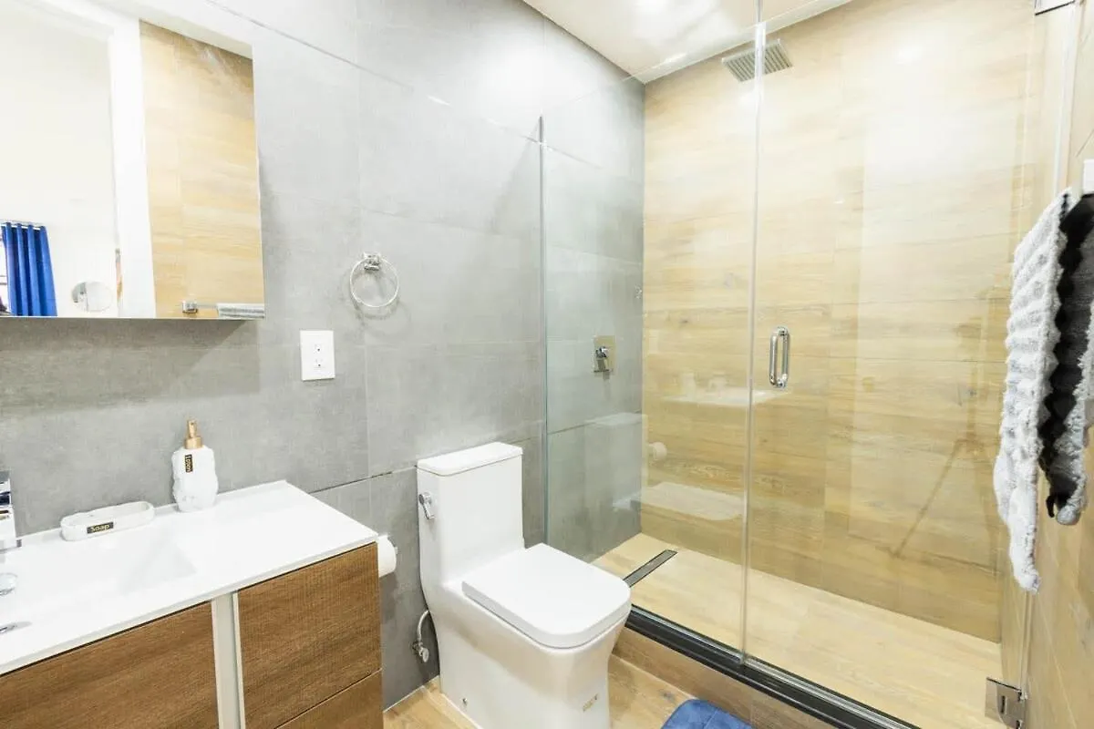 Apartment 1597-13 I Brand New Studio Prime Upper East New York United States