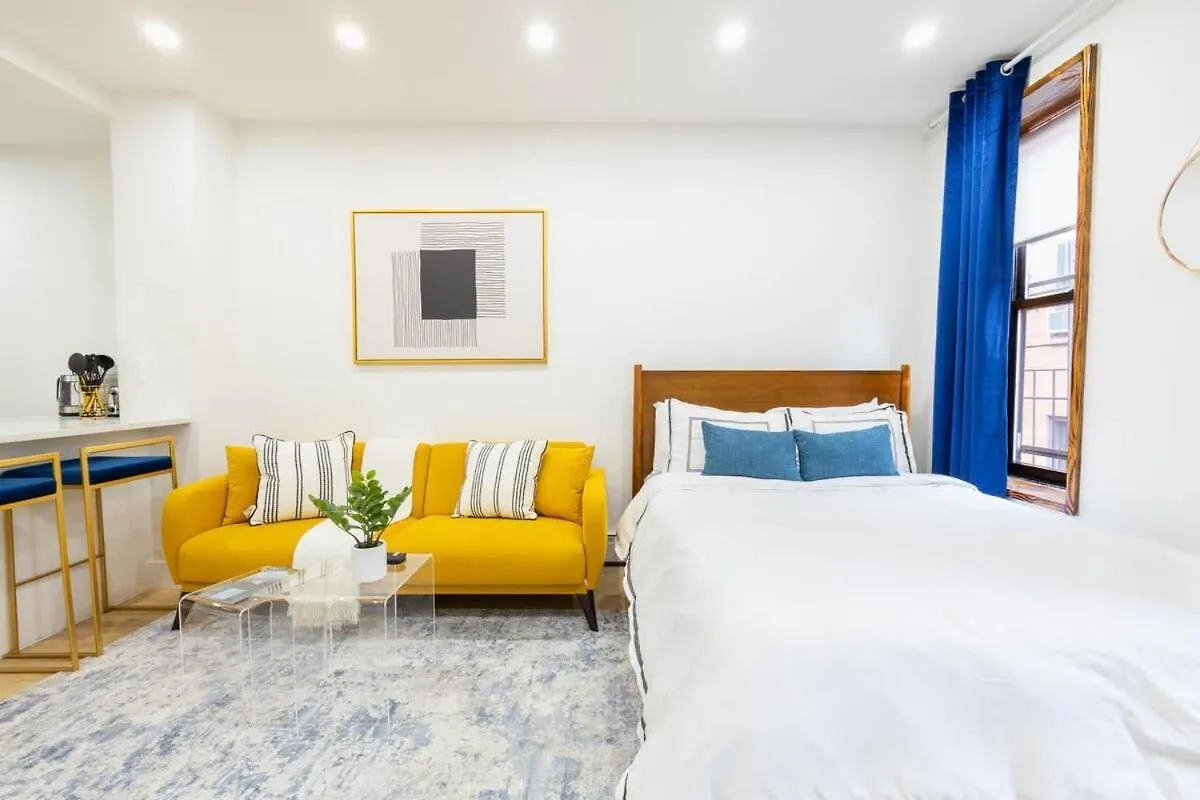 1597-13 I Brand New Studio Prime Upper East New York Apartment